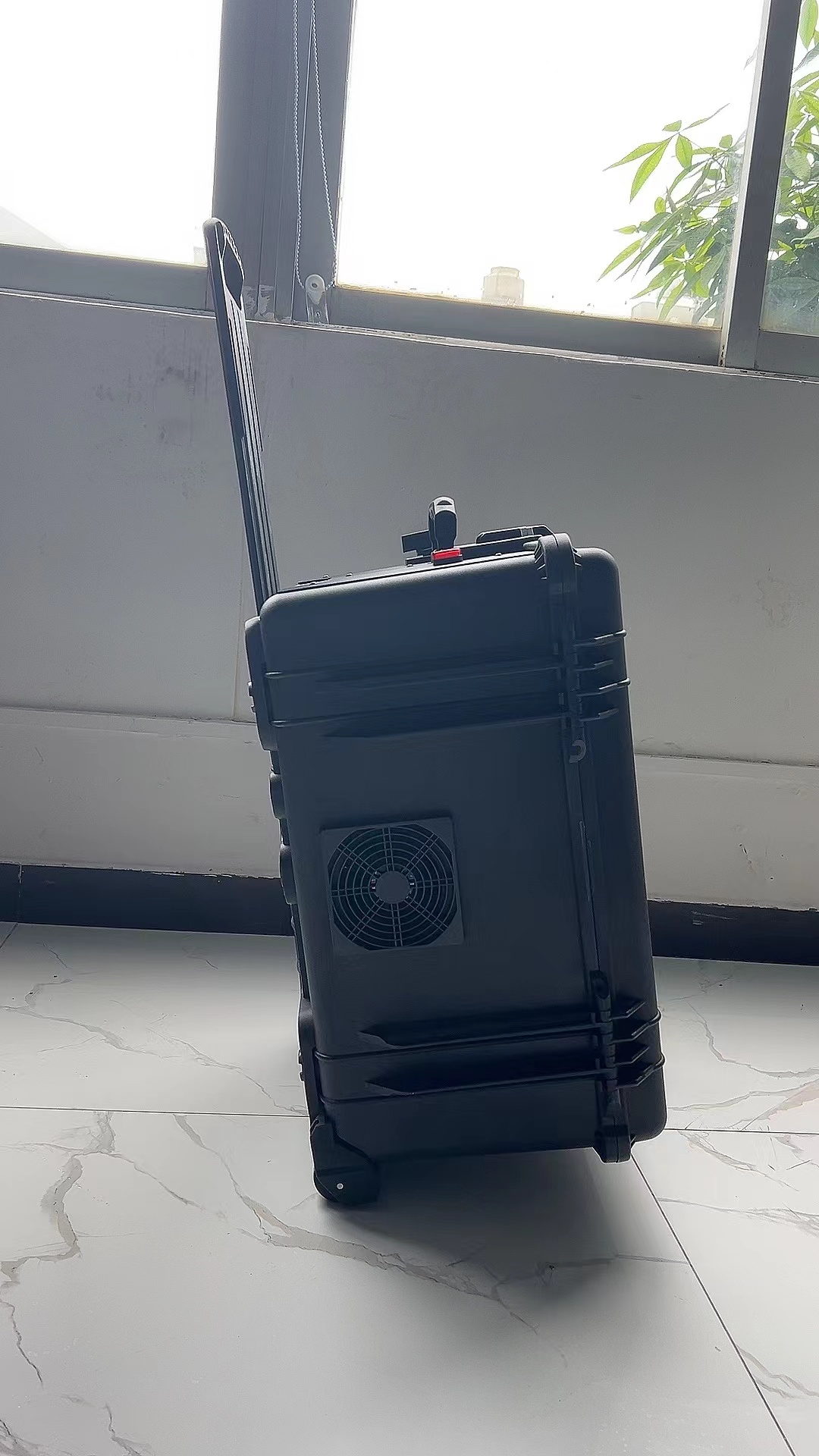 清城手拉箱型移动通信干扰器